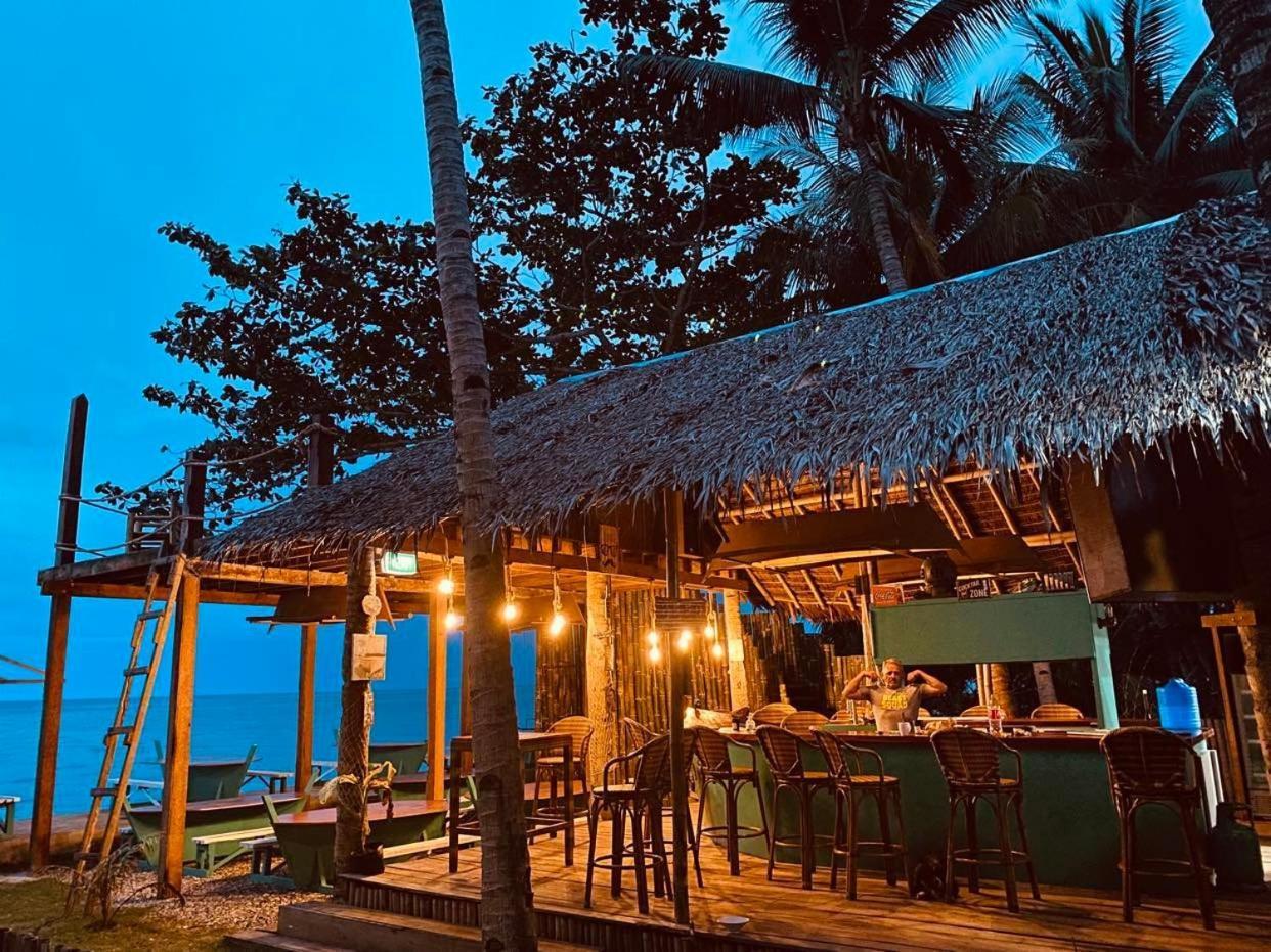 The Bangka Beach Guesthouse Сикихор Экстерьер фото